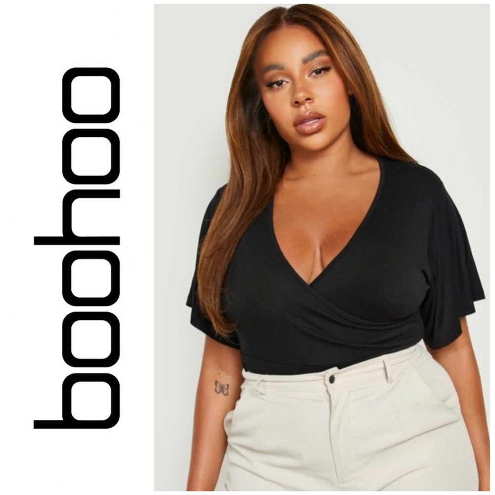 Boohoo plus wrap short sleeved bodysuit, size 16, black, NWT